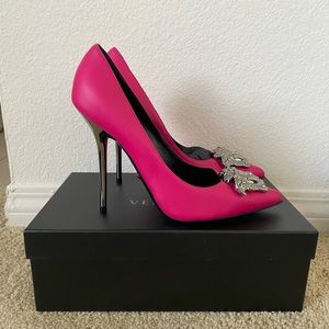 VERSACE Pumps La Medusa Fuchsia
Leather Metal Heel